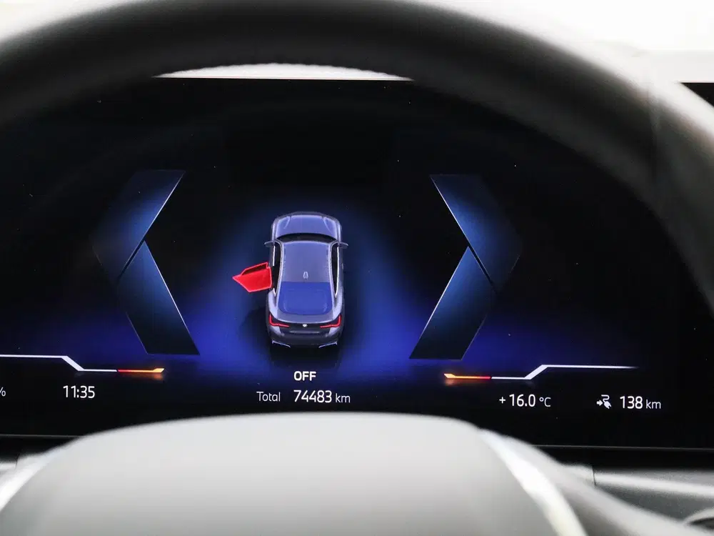 BMW i4 eDrive40 High Executive 84 kWh uit 2022, foto 8