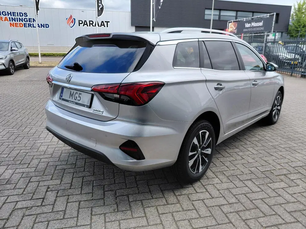 MG MG5 5 Long Range Comfort 61 kWh UNIEKE KM STAN uit 2023, foto 6