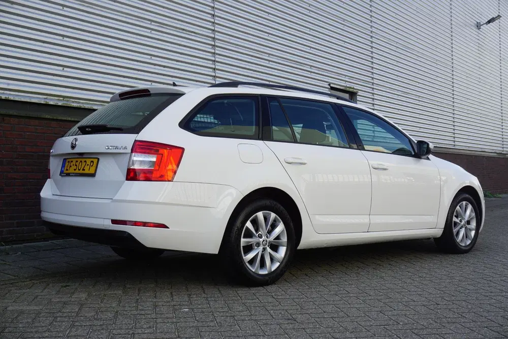 Skoda Octavia 1.0 TSI Automaat Ambition Business uit 2019, foto 14