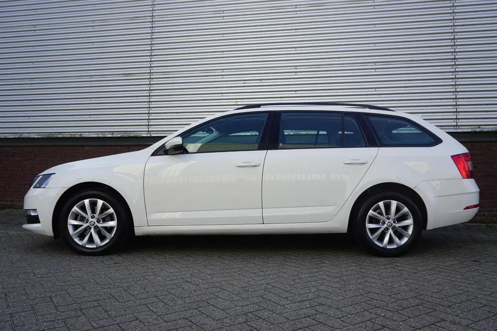 Skoda Octavia 1.0 TSI Automaat Ambition Business uit 2019, foto 3