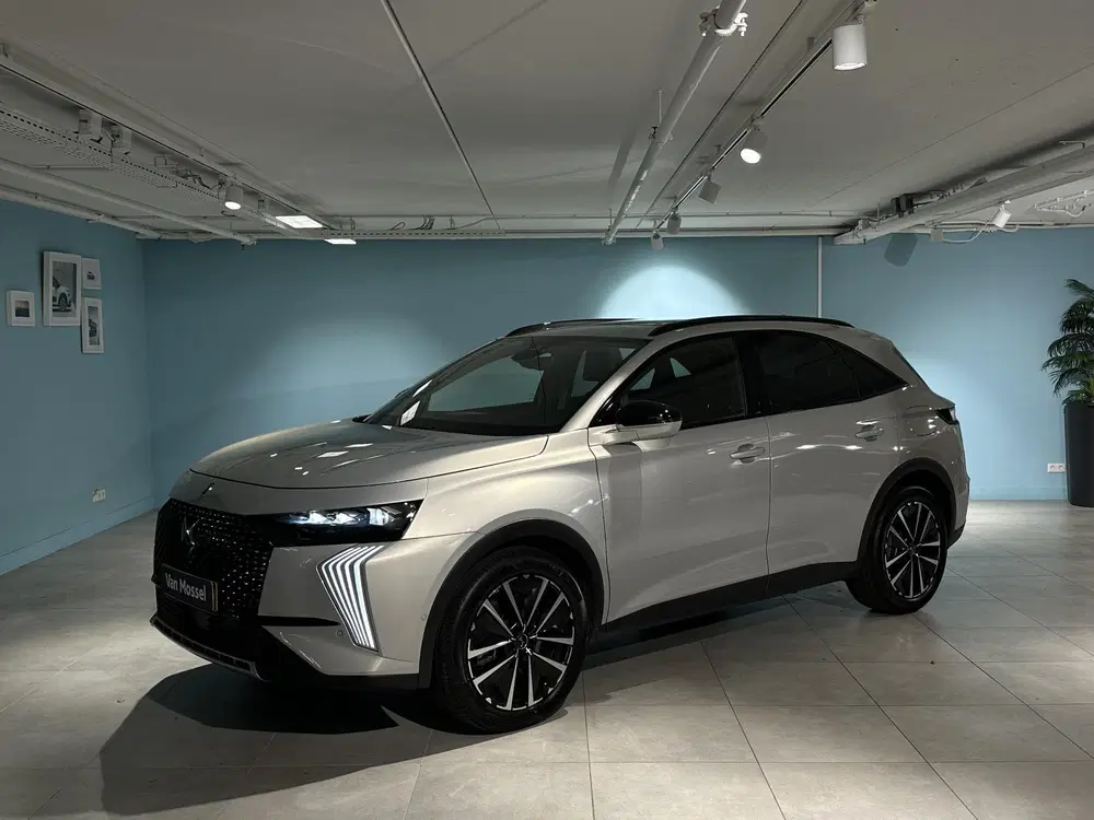 DS Automobiles DS 7 DS 7 1.6 PHEV 300 4x4 Pallas uit 2025, foto 3