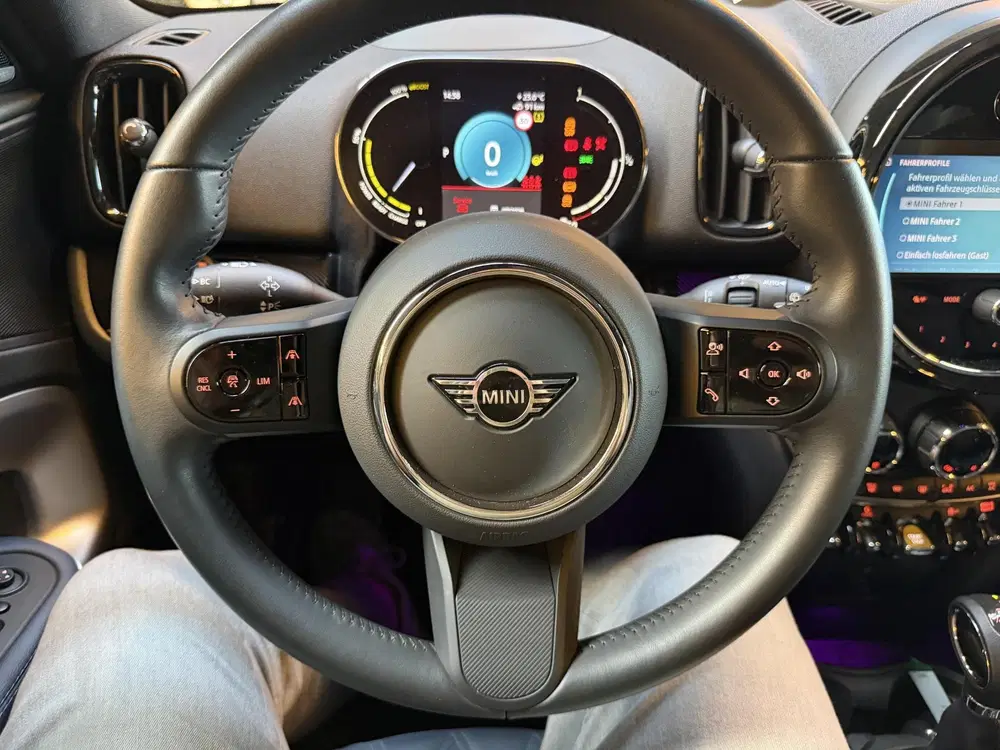 Mini Countryman 1.5 Cooper S E ALL4 Essential uit 2023, foto 10