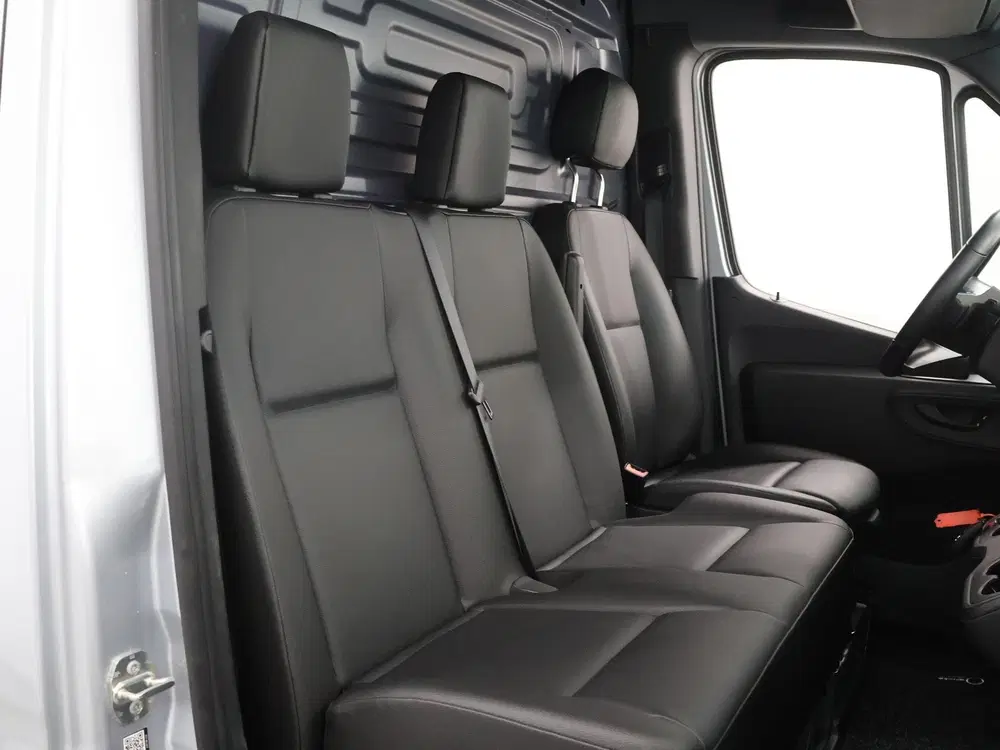 Mercedes-Benz Sprinter 317 CDI uit 2024, foto 10