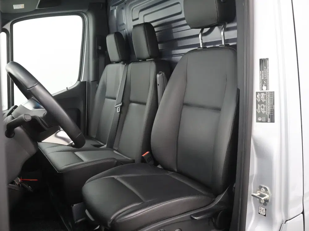 Mercedes-Benz Sprinter 317 CDI uit 2024, foto 8