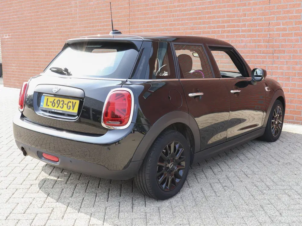 Mini One 1.5 5-DRS Automaat Business Edition Naviga uit 2021, foto 6