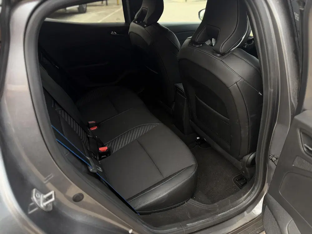Renault Clio 1.0 TCe 90 GPF esprit Alpine 91pk uit 2023, foto 13