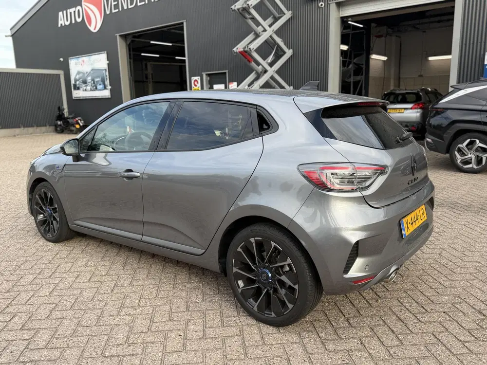 Renault Clio 1.0 TCe 90 GPF esprit Alpine 91pk uit 2023, foto 15