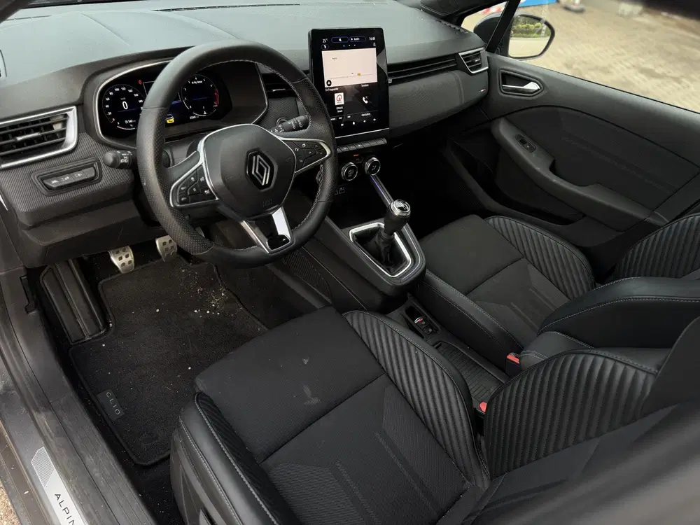Renault Clio 1.0 TCe 90 GPF esprit Alpine 91pk uit 2023, foto 2