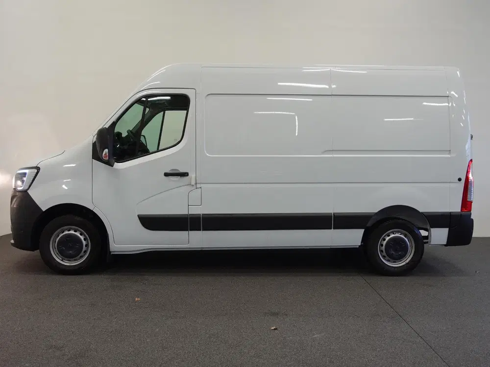 Renault Master T33 2.3 dCi 135PK L2H2 Airco Cruise contro uit 2024, foto 10