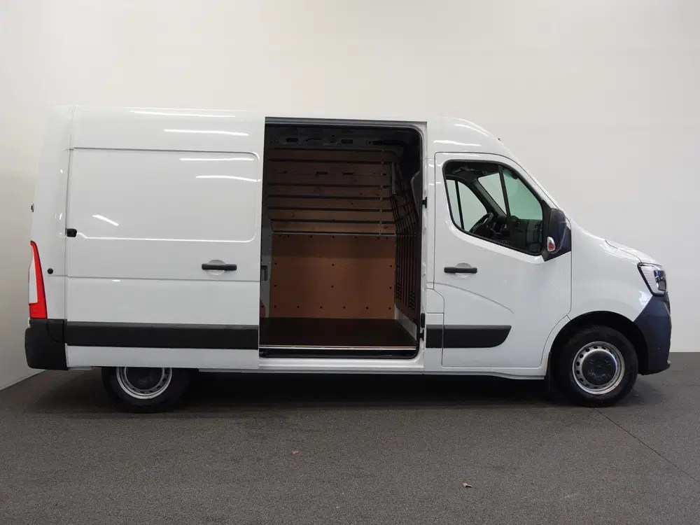 Renault Master T33 2.3 dCi 135PK L2H2 Airco Cruise contro uit 2024, foto 7