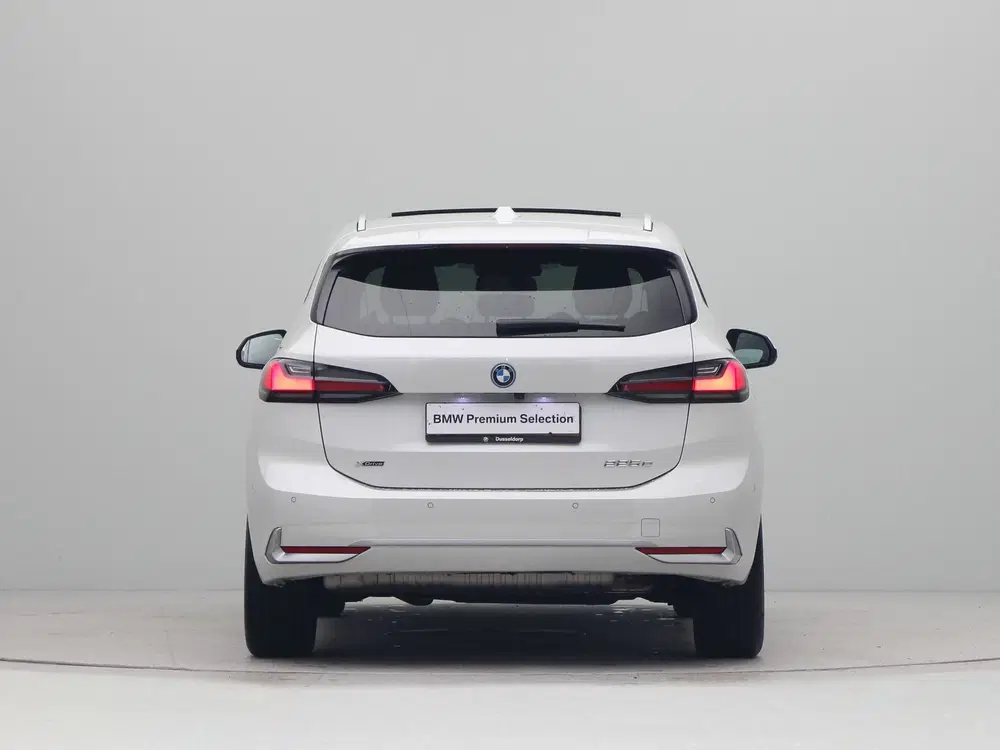 BMW 2-serie 225e Active Tourer xDrive Luxury Line (bj uit 2023, foto 10