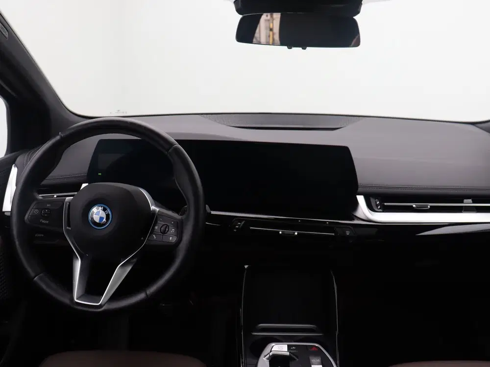 BMW 2-serie 225e Active Tourer xDrive Luxury Line (bj uit 2023, foto 13