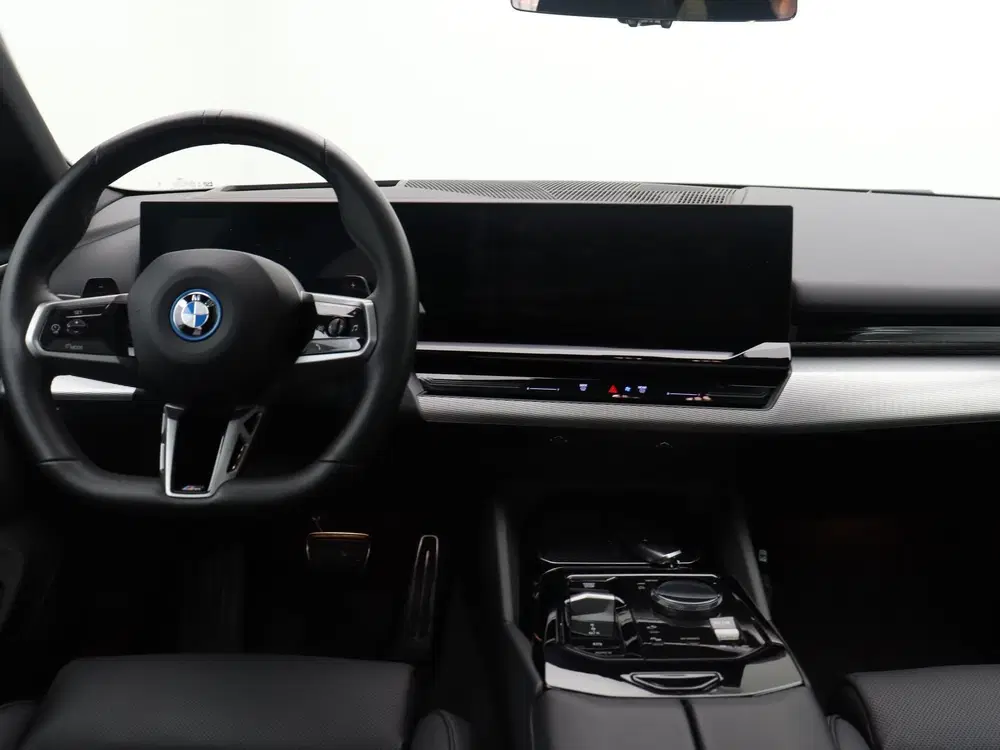BMW 5-serie 530e Touring M Sport Pro (bj 2024 uit 2024, foto 13