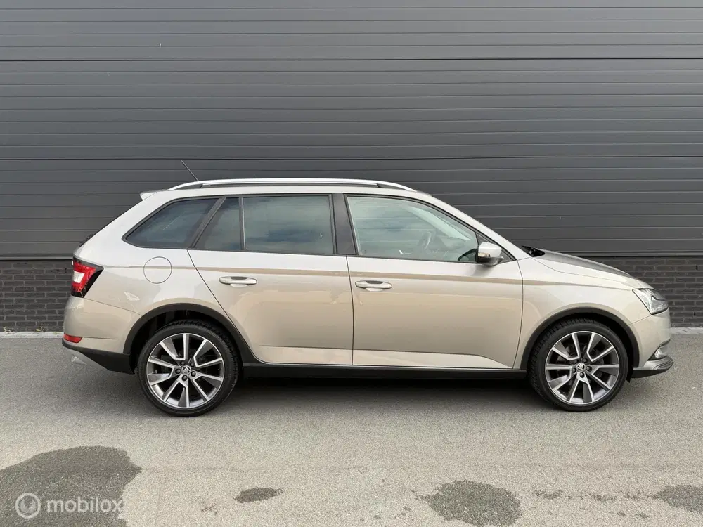 Skoda Fabia 1.0 TSI DSG SCOUT LINE CLIMA*CARPLAY*CRUIS uit 2019, foto 12