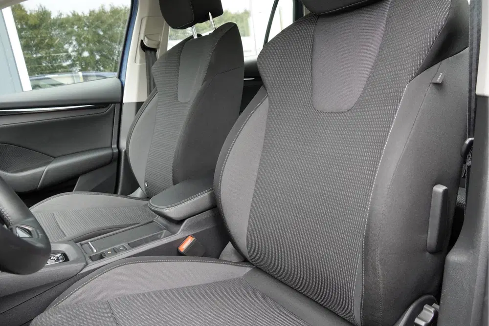 Skoda Octavia 1.0 e-TSI Automaat Business Edition BJ2 uit 2020, foto 3