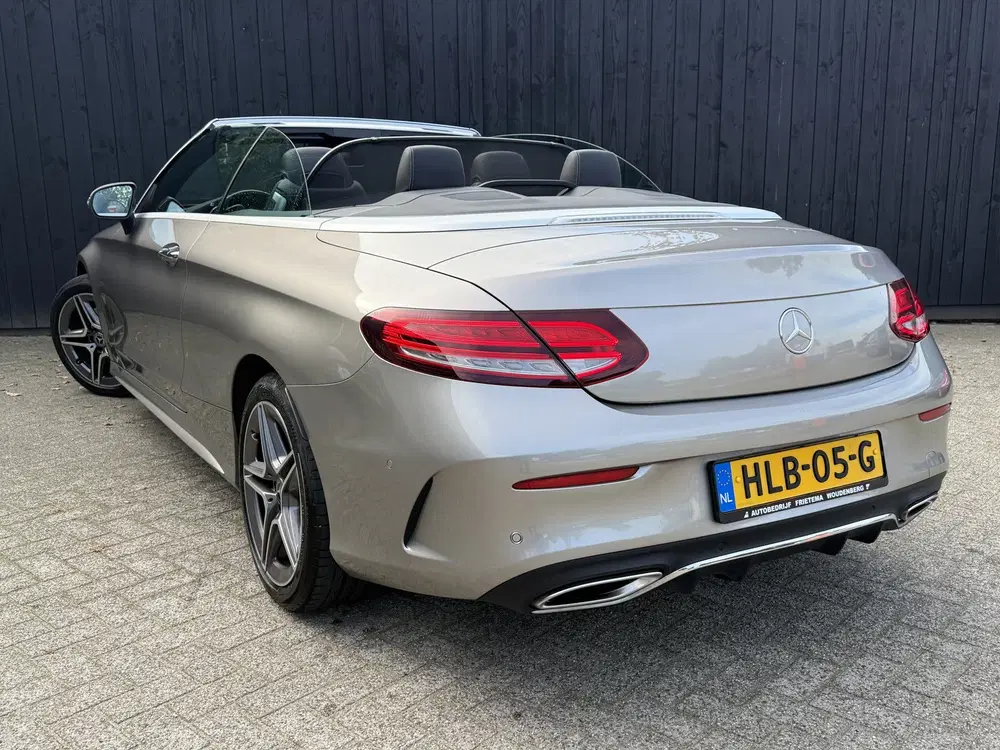 Mercedes-Benz C-Klasse 200 AMG Line (bj 2023) uit 2023, foto 3