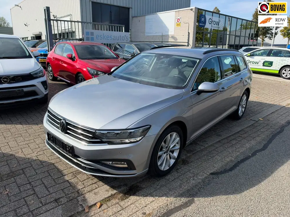 Volkswagen Passat 2.0 TDI Business Automaat uit 2022