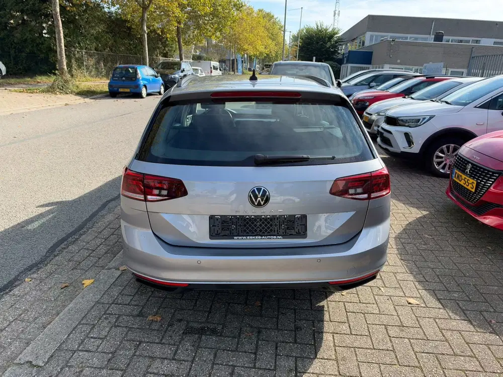 Volkswagen Passat 2.0 TDI Business Automaat uit 2022, foto 6