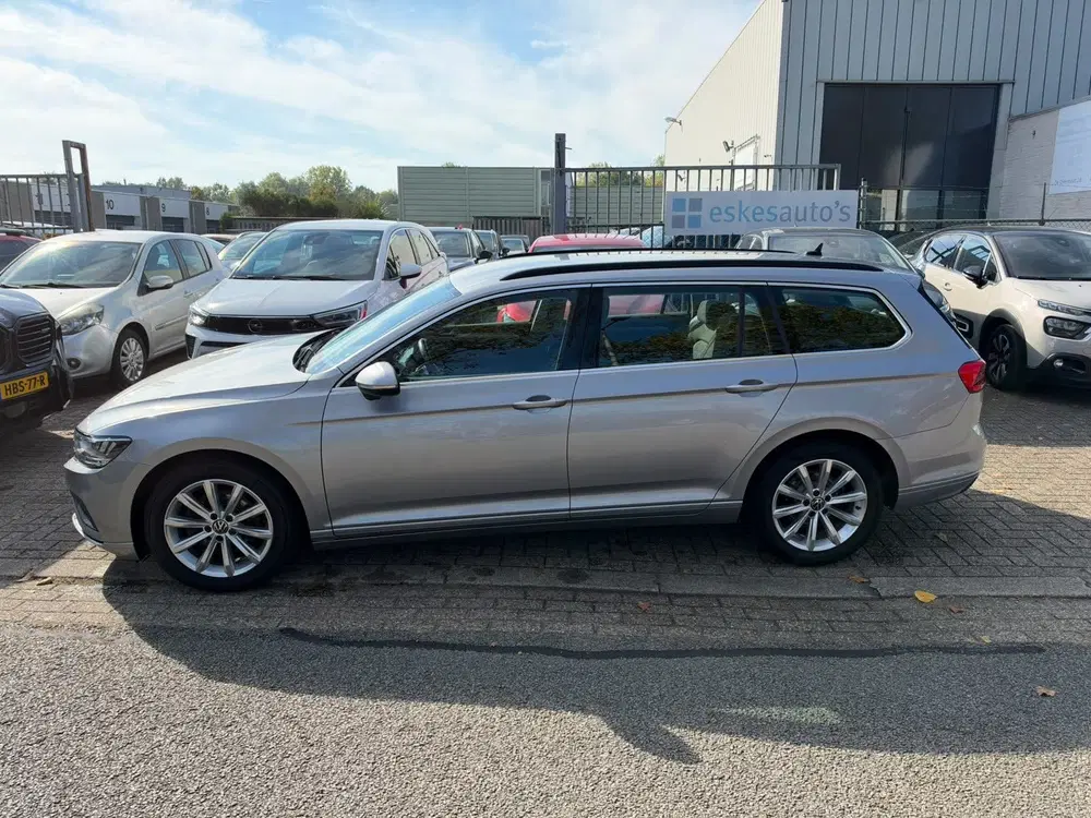 Volkswagen Passat 2.0 TDI Business Automaat uit 2022, foto 8