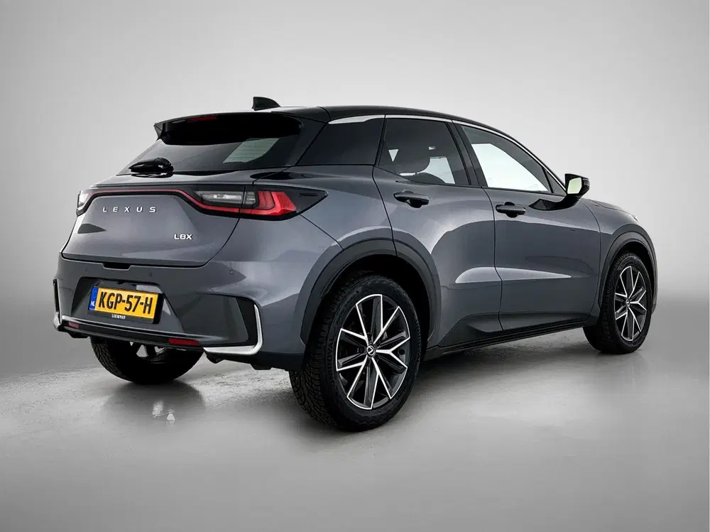 Lexus LBX Cool 2WD uit 2024, foto 2