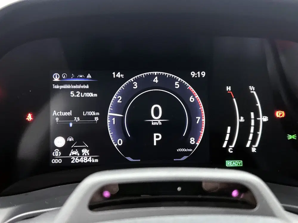 Lexus LBX Cool 2WD uit 2024, foto 5