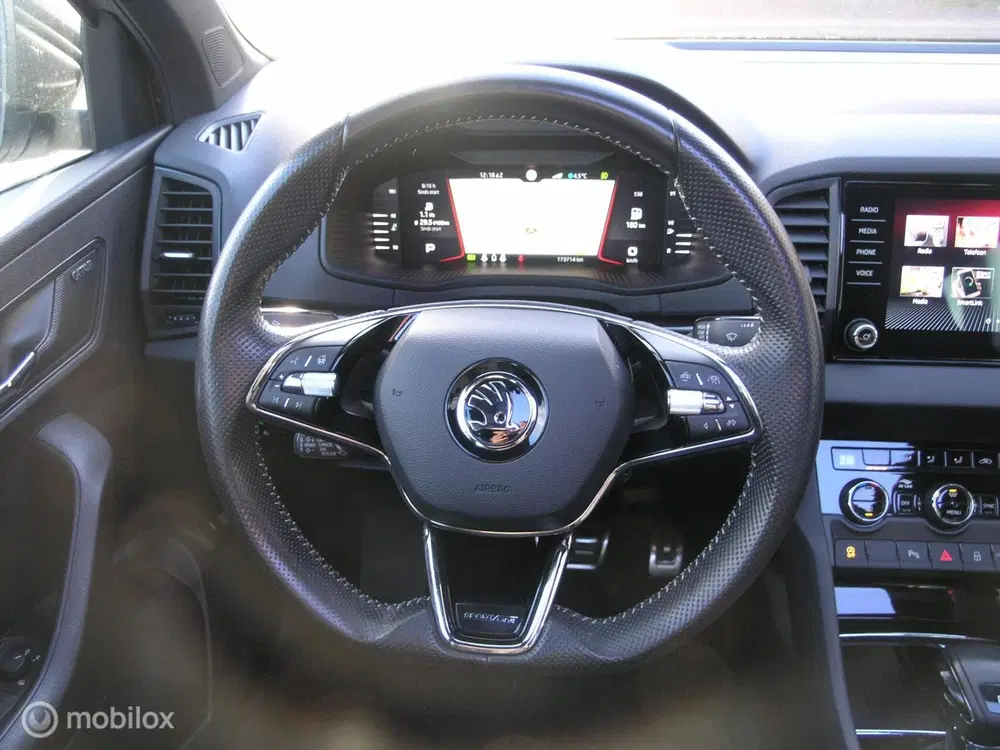Skoda Karoq 1.5 TSI ACT Sportline Bsns Pano uit 2020, foto 15