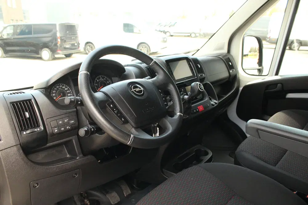 Opel Movano 140pk L3H2 Edition uit 2024, foto 12