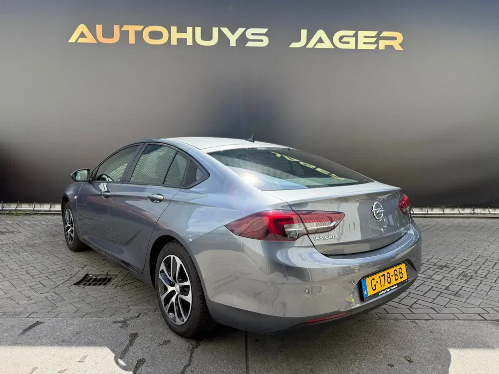 Opel Insignia Sport 1.5 Turbo Edition Sport Camera uit 2019, foto 2