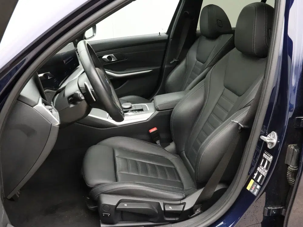 BMW 3-serie 320e Touring SoH 98% (bj 2024 uit 2024, foto 4