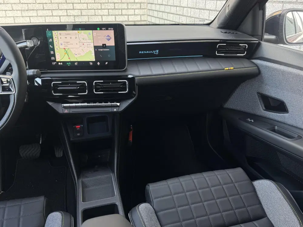 Renault 4 Comfort Range Iconic 52 kWh uit 2026, foto 10