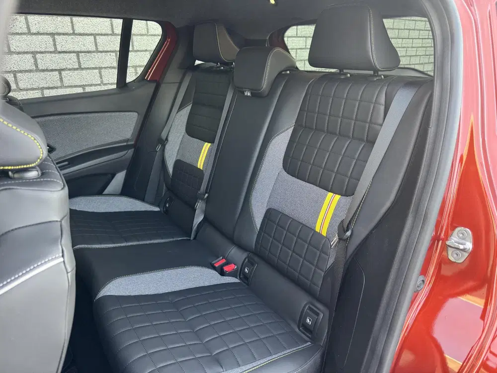 Renault 4 Comfort Range Iconic 52 kWh uit 2026, foto 8