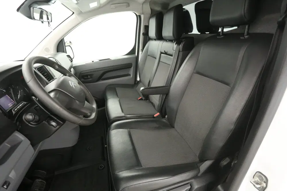 Citroën Jumpy 2.0 HDI L3H1 uit 2020, foto 9