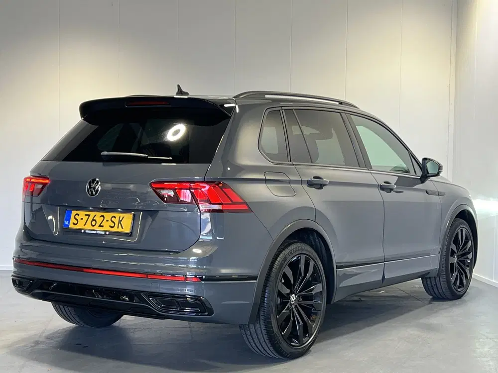 Volkswagen Tiguan 1.5 TSI R-Line Business+ uit 2022, foto 2