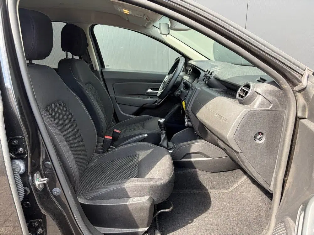 Dacia Duster 1.6 Comfort Navi Cruise Camera PDC Hoge in uit 2019, foto 3