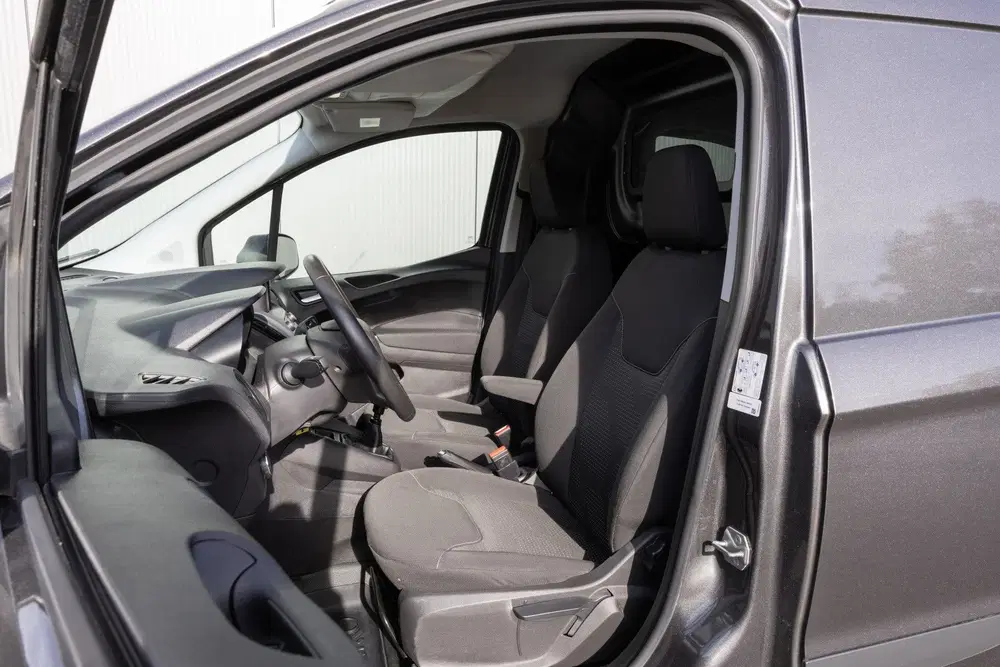 Ford Transit Courier uit 2023, foto 7
