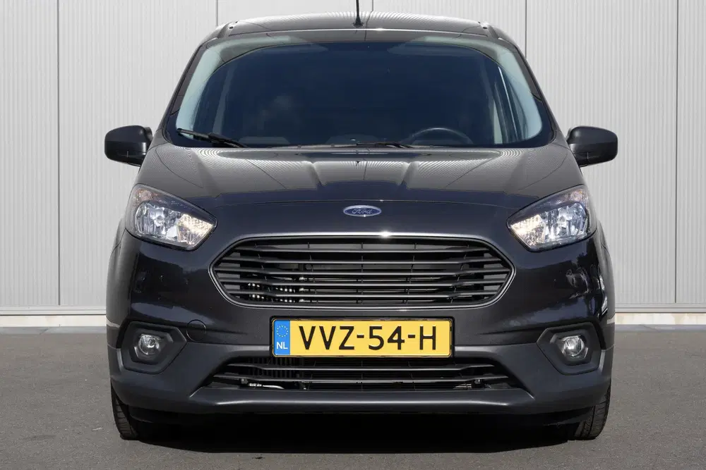 Ford Transit Courier uit 2023, foto 9