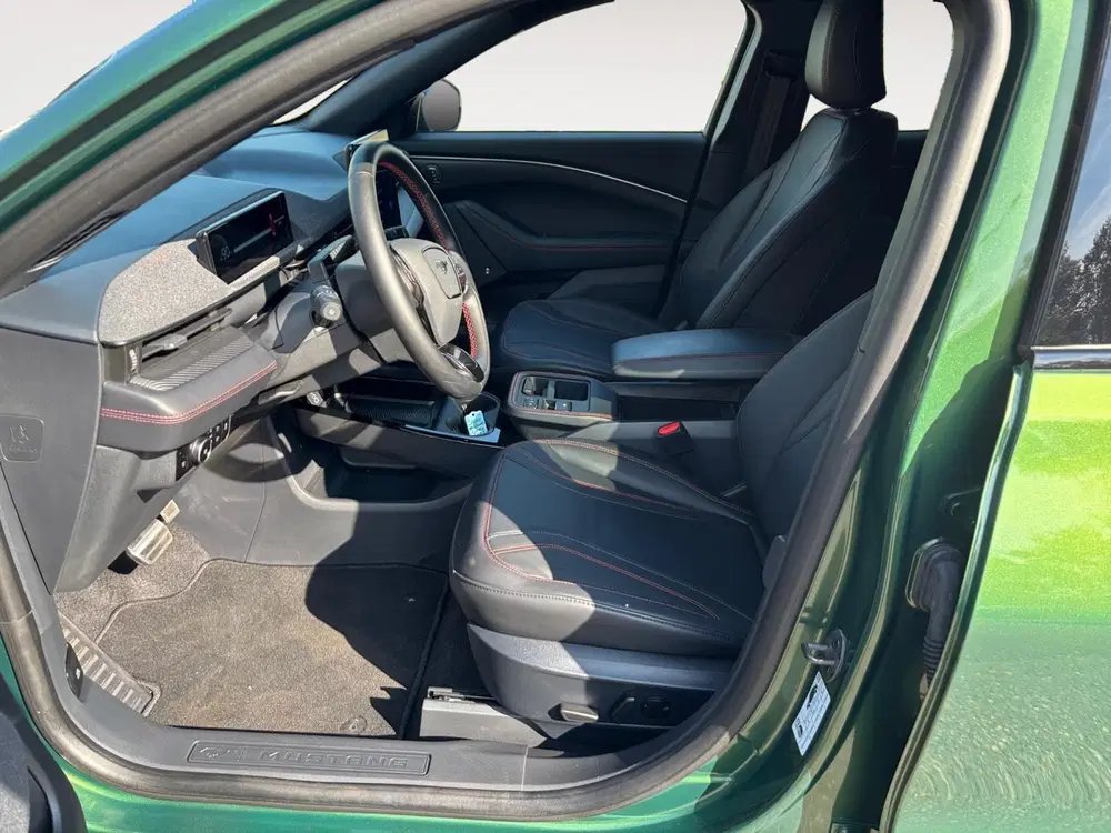 Ford Mustang Mach-E Extended Premium RWD 88 kWh 276PK uit 2025, foto 11