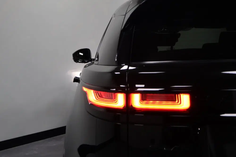 Land Rover Range Rover Velar 2.0 P300 R'Dynamic uit 2020, foto 6