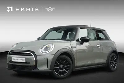 Mini Cooper Cooper Essential Uitvoering uit 2022