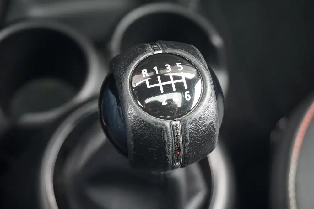 Mini Cooper Cooper Essential Uitvoering uit 2022, foto 15
