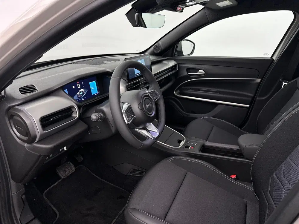 Jeep Avenger Summit 54 kWh uit 2026, foto 10