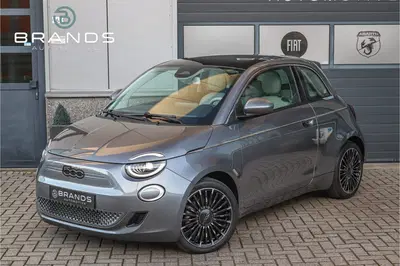 Fiat 500e La Prima by Bocelli 42 kWh 1e eig Limited uit 2023