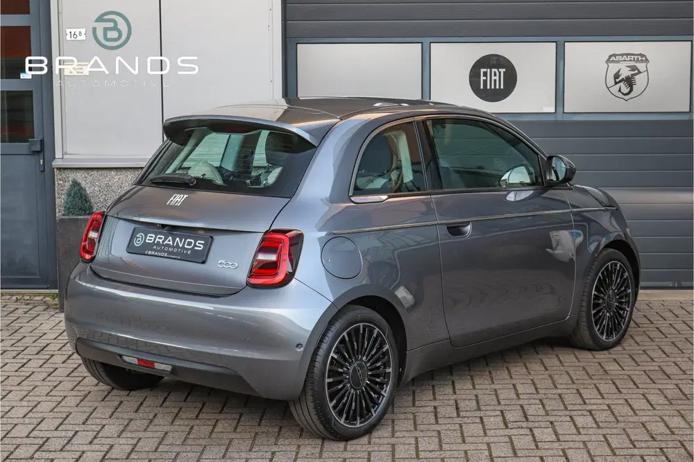 Fiat 500e La Prima by Bocelli 42 kWh 1e eig Limited uit 2023, foto 2