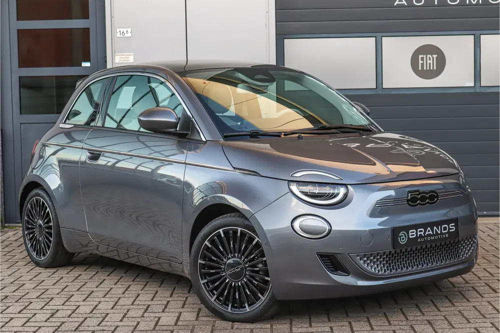 Fiat 500e La Prima by Bocelli 42 kWh 1e eig Limited uit 2023, foto 3
