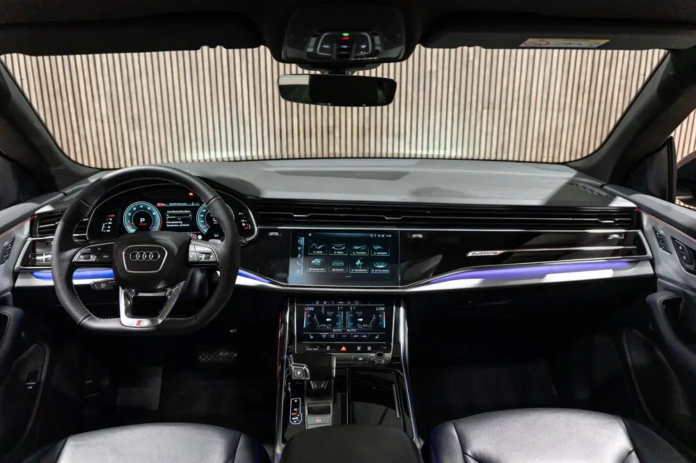 Audi Q8 55 TFSI quattro Pro Line S Pano Led Trekha uit 2022, foto 11