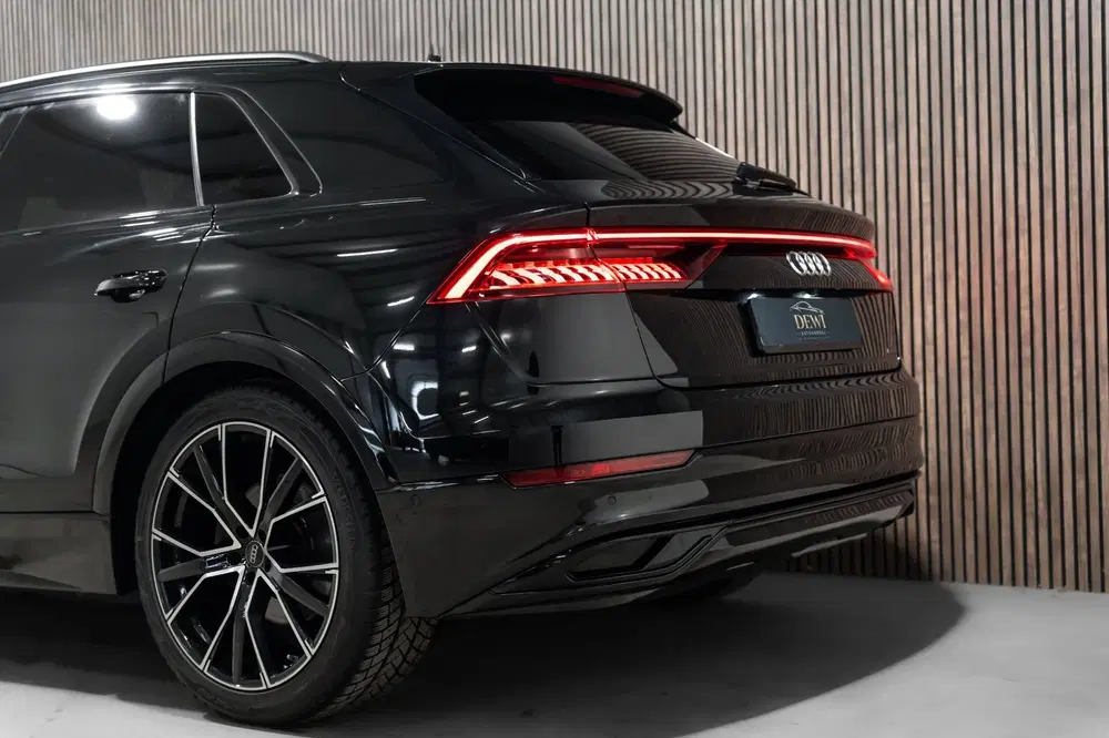 Audi Q8 55 TFSI quattro Pro Line S Pano Led Trekha uit 2022, foto 9