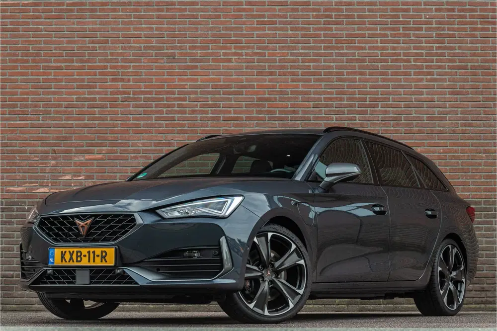 Cupra Leon 1.4 e-Hybrid 245pk VZ uit 2022