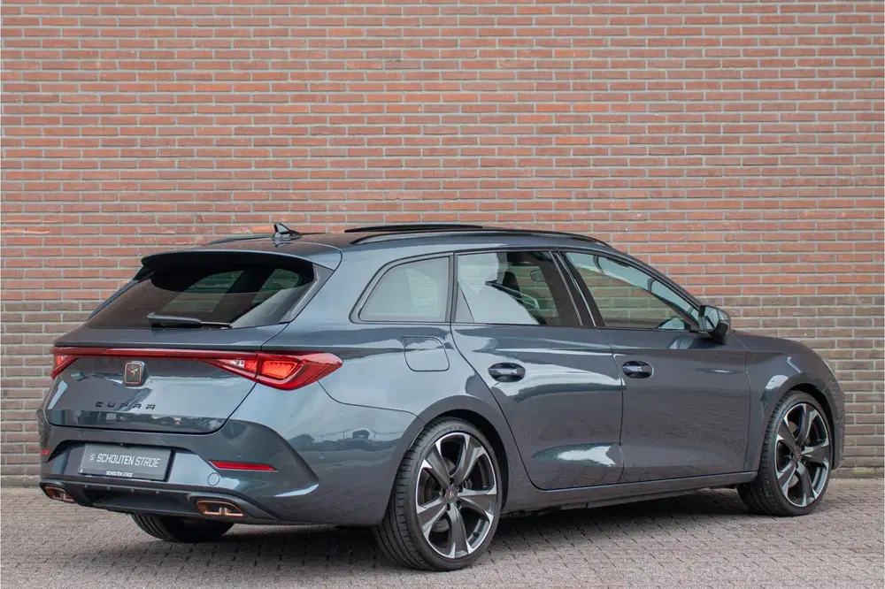 Cupra Leon 1.4 e-Hybrid 245pk VZ uit 2022, foto 5