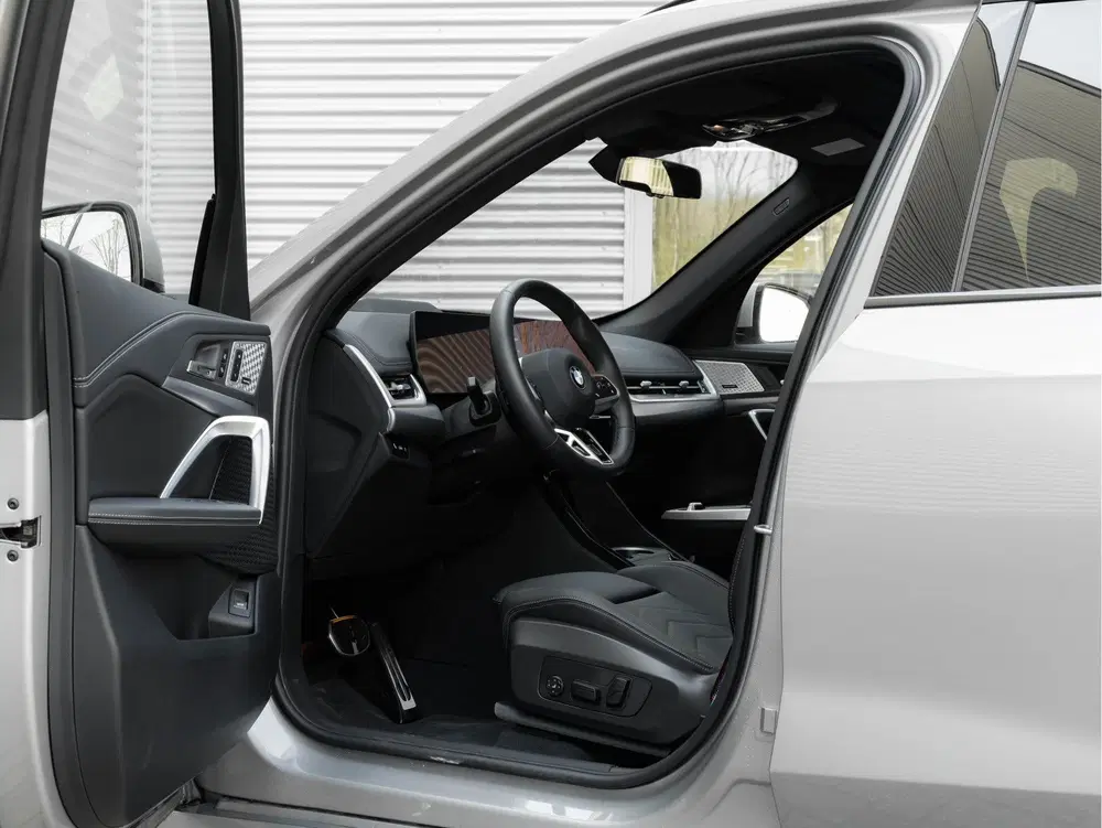 BMW X1 sDrive18i uit 2025, foto 14