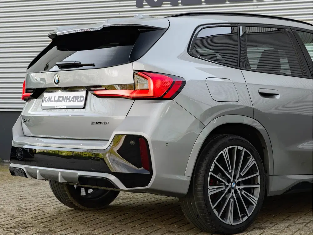 BMW X1 sDrive18i uit 2025, foto 8
